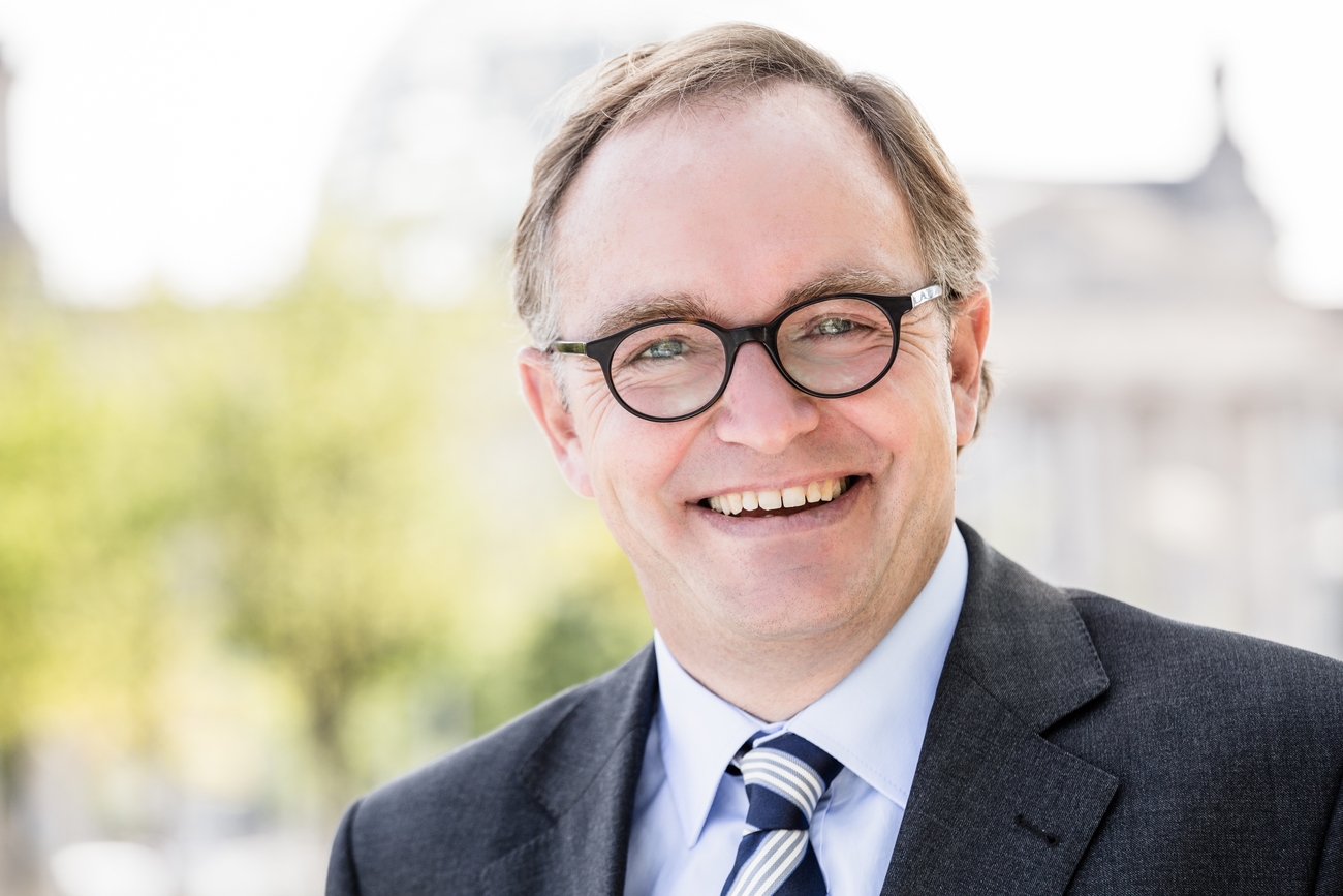 Portrait von Prognos-Geschäftsführer Christian Böllhoff