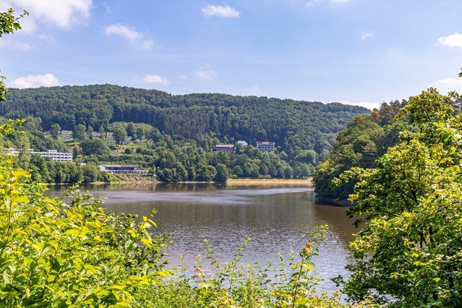 Ein Blick auf den Stausee Bitburg