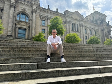 Michael Böhmer vor dem Bundestag