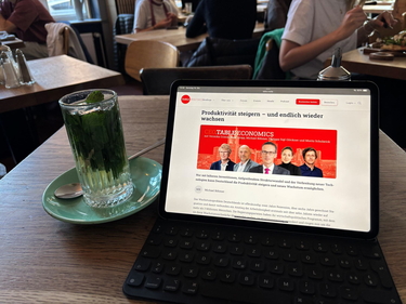 Kolumne von Michael Böhmer geöffnet auf einem Tablet