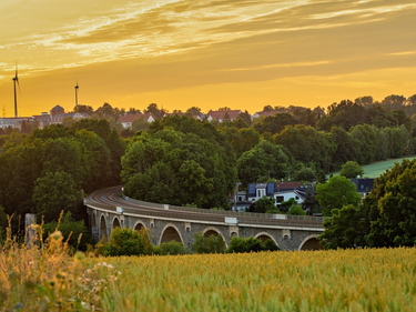Bild der Region Südwestsachsen/Chemnitz beim Sonnenuntergang.