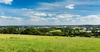 Aachener Stadionblick mit tiefblauem Himmel