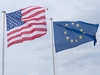 Flaggen USA und EU